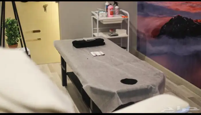 مركز عنايه ب الرجل في ينبع . رخصة ساريه وجديده لمدة سنة.اجار 5