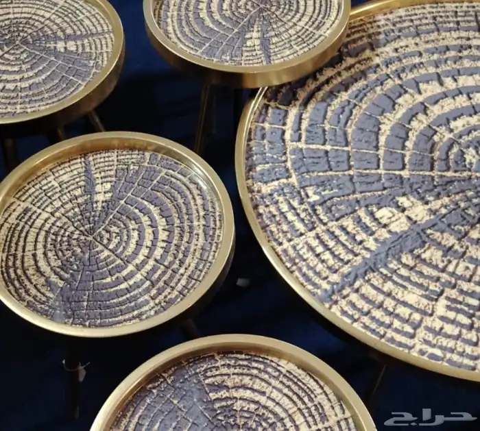 طاولات خدمة طقم ب 100 ريال 0