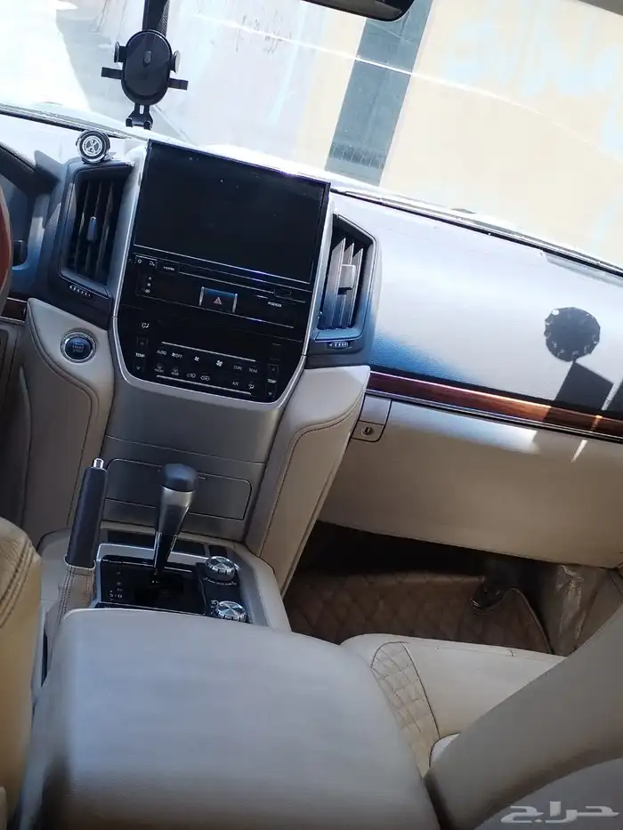 لاند كروز 2018 gxr فل كامل 5