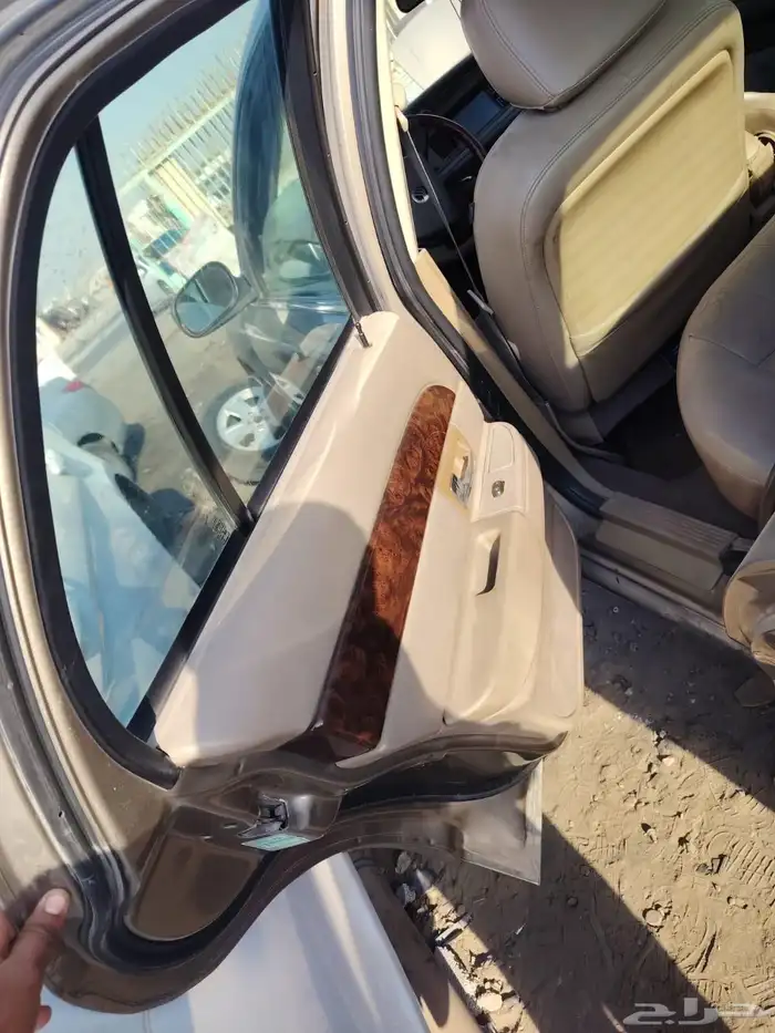 سلام عليكم اليوم توفر ماركيز 2010 تشليح حياكم 5