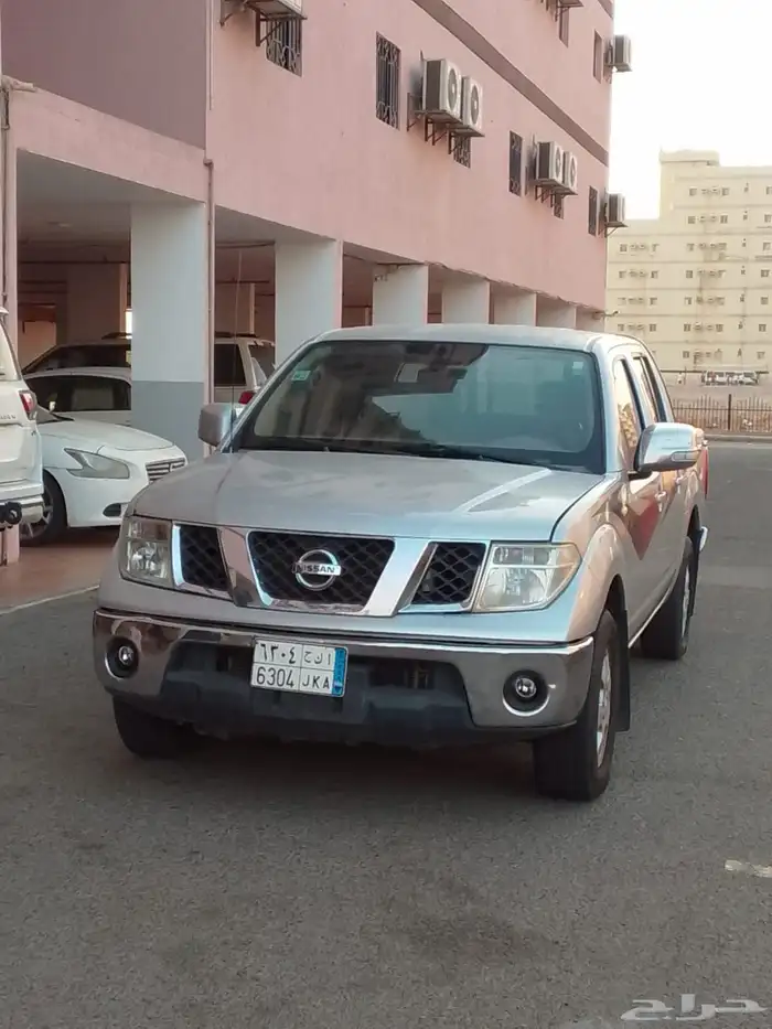 نيسان نيفارا 2011 4