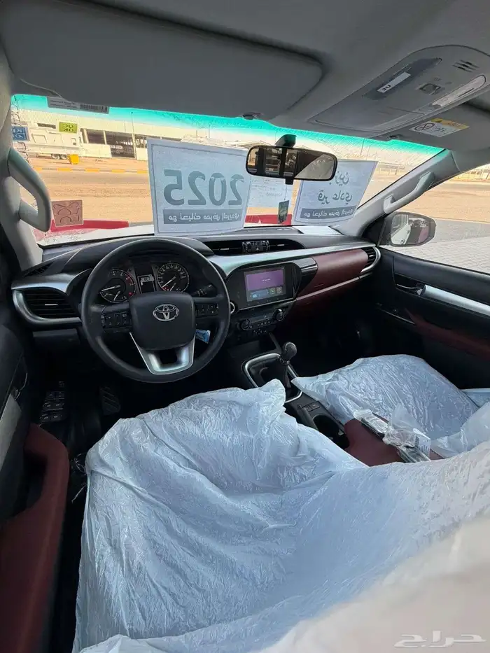 تويوتا هايلوكس غمارتين بنزين S.GLX قير عادي دبل 2025 سعودي 6