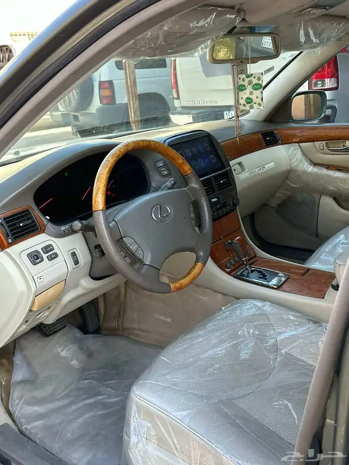 للبيع لكزس الموديل 2004 فل سعودي 3