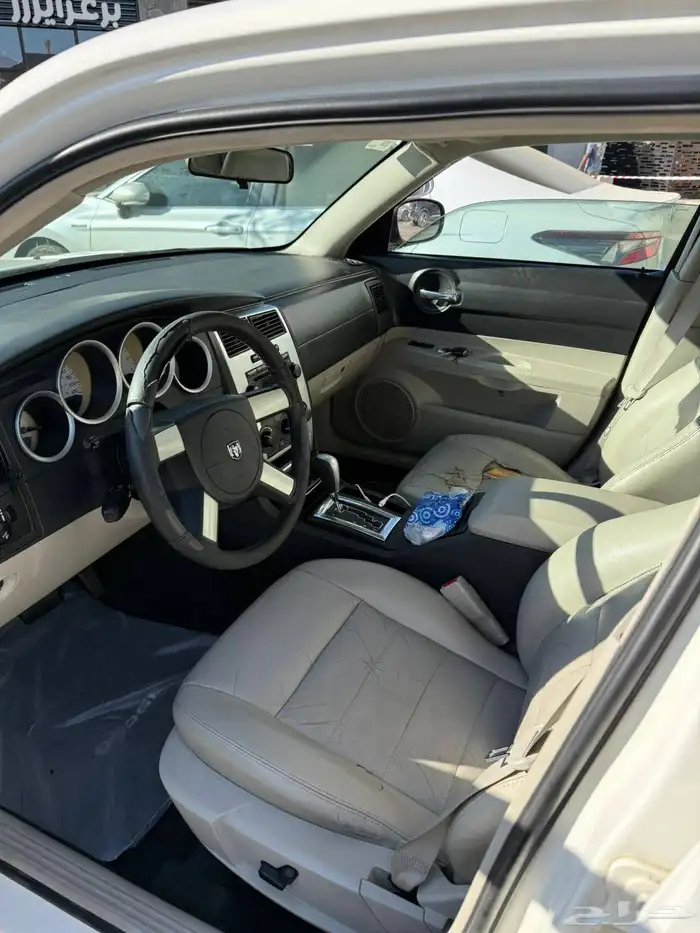 دوج تشارجر 2007 أبيض SXT 6 سلندر 4