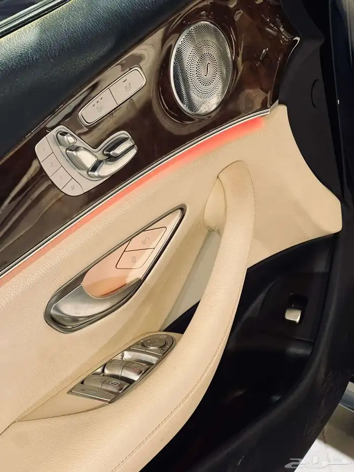 مرسيدس 2017 E300 مالك أول بحاله ممتازه ماشاء الله 13