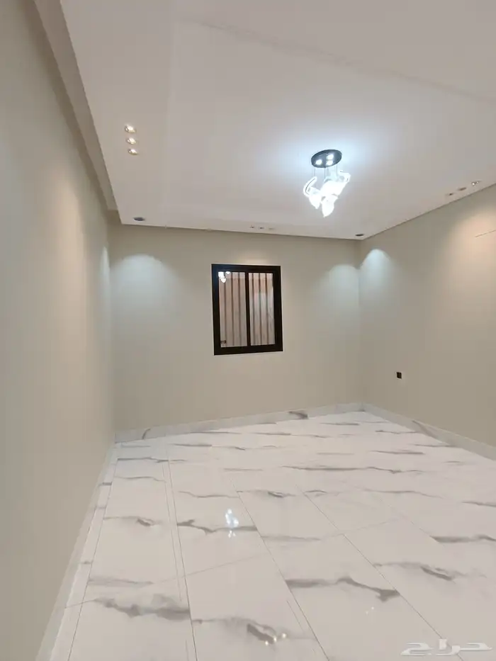 للبيع ارواف ارضيه وعلويه بي سطح بحوش ومدخل سياره 22