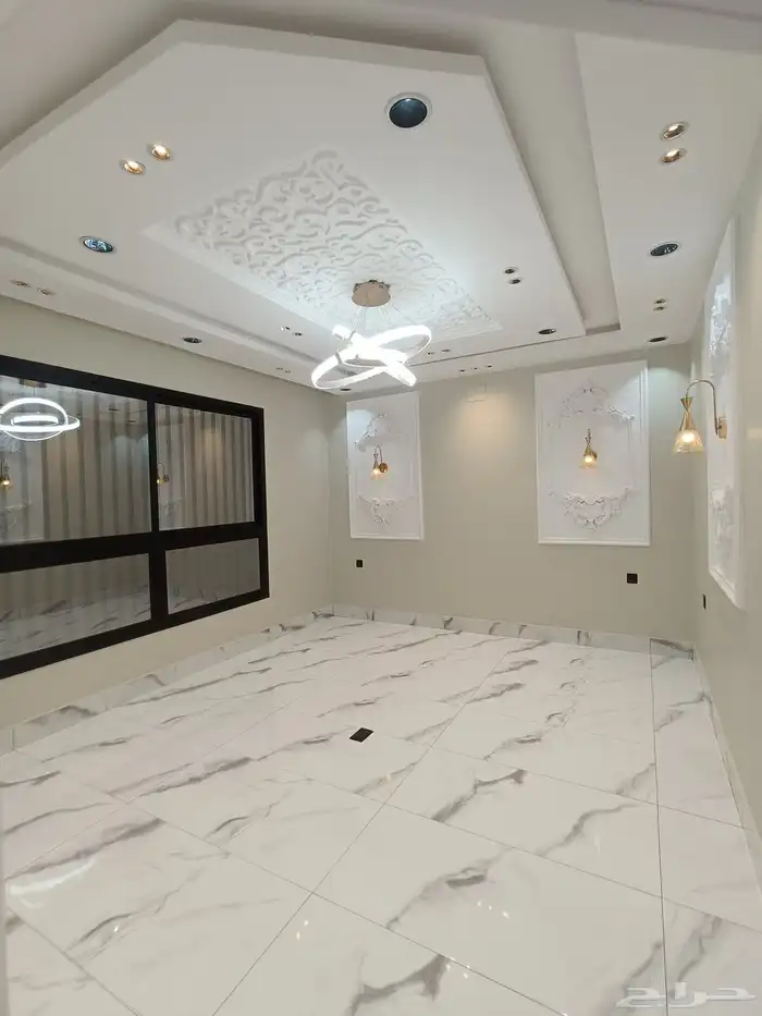 للبيع ارواف ارضيه وعلويه بي سطح بحوش ومدخل سياره 12