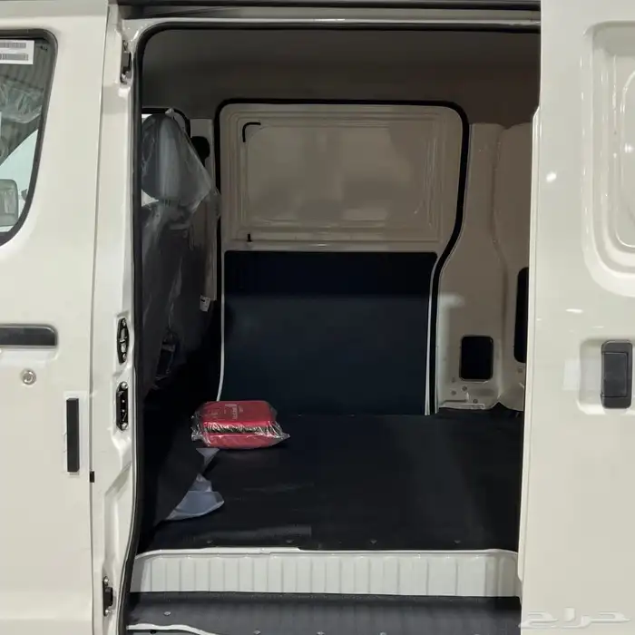 عرض تويوتا باص لايت اس بنزين جير اوتوماتيك او عادي 2025 6