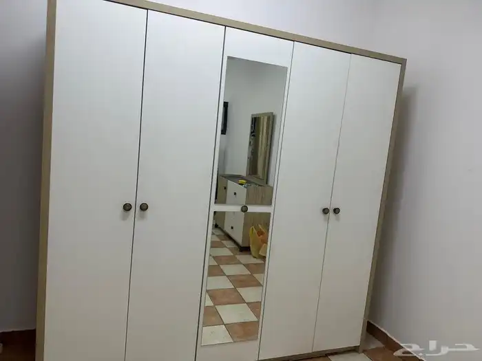 غرفة نوم للبيع 1