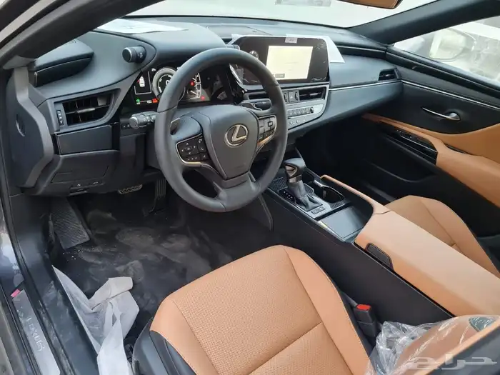 لكزس ES 300 هايبرد 2025 9