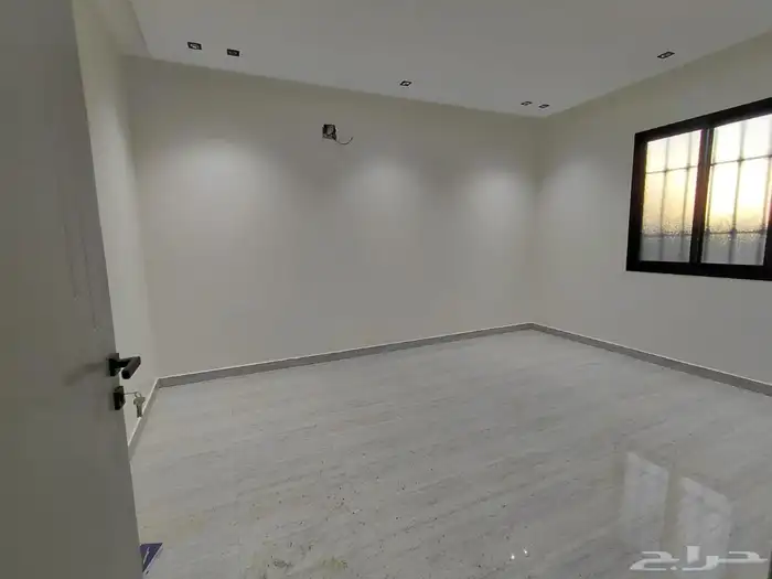 فيلا درج صاله دبلكس غرب الميه السعر مليون 60 8