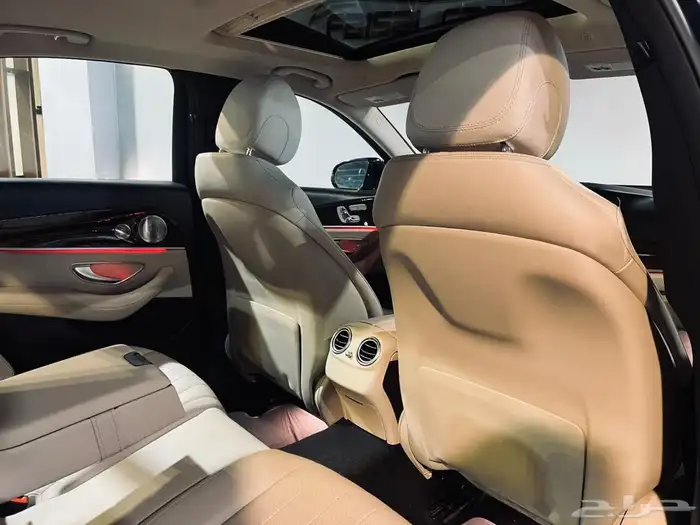 مرسيدس 2017 E300 مالك أول بحاله ممتازه ماشاء الله 11