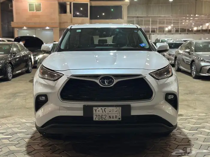 تويوتا هايلاندر 2022 LE ( عبداللطيف جميل ) 1