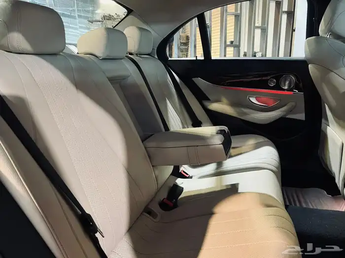 مرسيدس 2017 E300 مالك أول بحاله ممتازه ماشاء الله 12