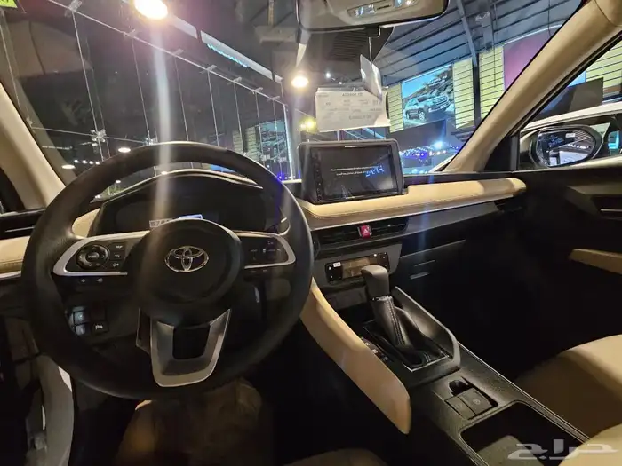 تويوتا يارس واي بلس موديل 2026 بسعر حصري للكاش وتقسيط 8