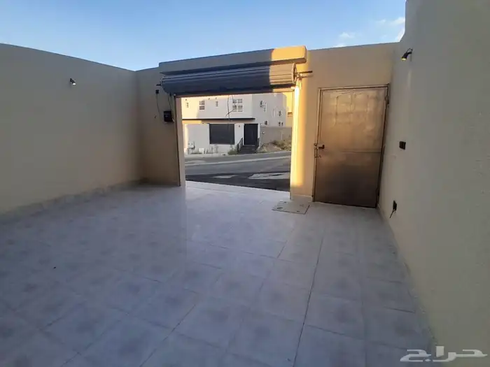 للبيع روف ارضي مع ملحق بمدخل سيارة تشطيبات فاخره بسعر 620الف 19