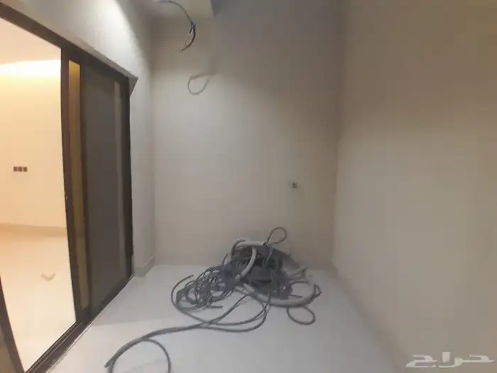 للبيع دور ارضي تمليك من 6غرف ف حي الحسام ب570الف 16