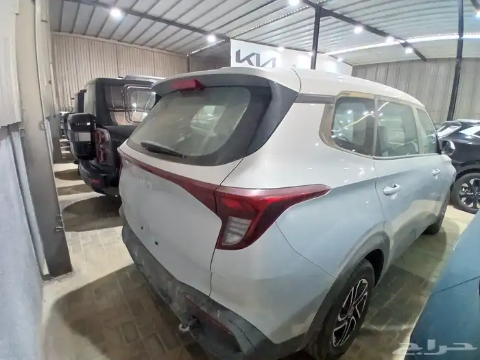 كيا كارينز استاندرد موديل 2025 بسعر حصري 6