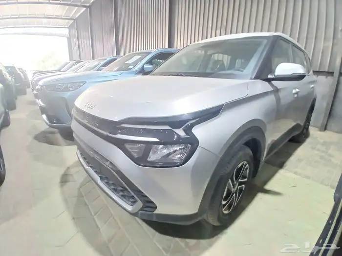 كيا كارينز استاندرد موديل 2025 بسعر حصري 2