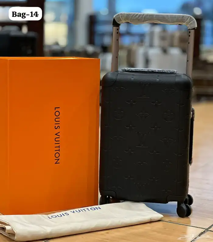 شنطة سفر لويس فيتون   توصيل فوري جده باقي المدن شحن 16