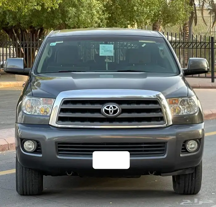 تويوتا سكويا 2011 سعودي 1