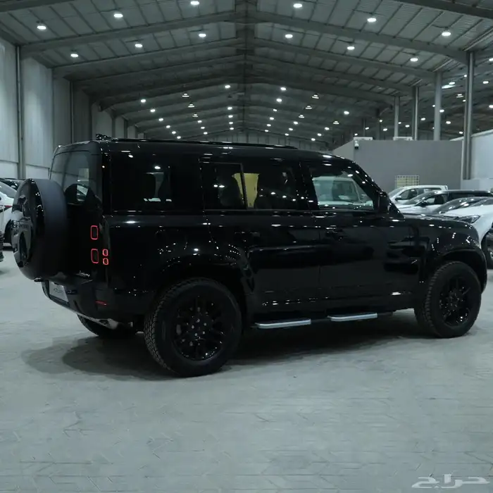 لاند روفر ديفندر SE110 V4 موديل 2026 1