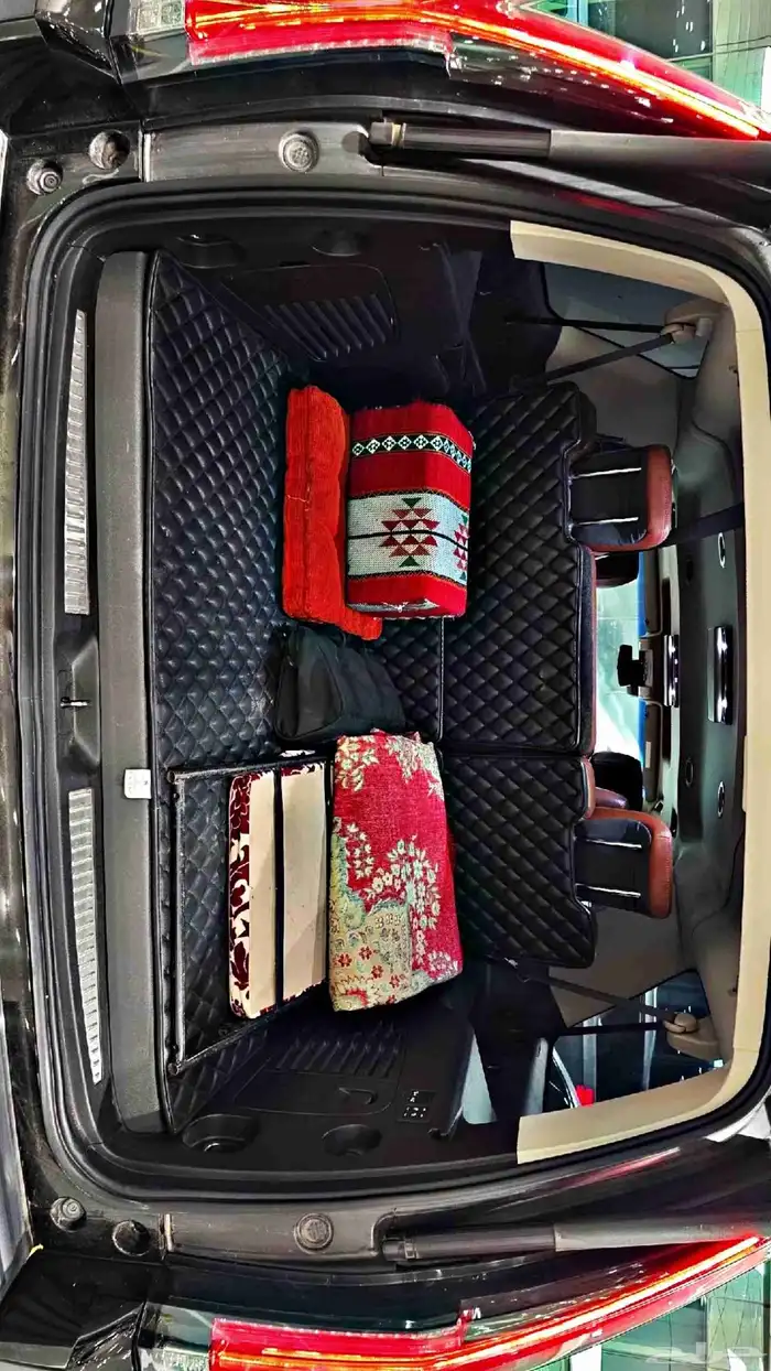 كاديلاك اسكاليد فل كامل ماشي 112 الف فقط 9