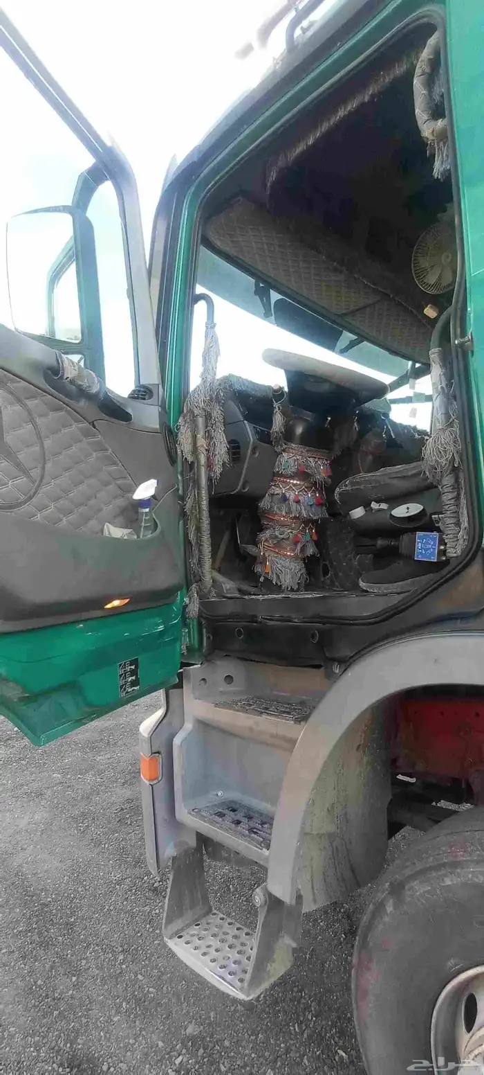 اكتروس رأس مع صندوق للبيع الموديل 2013 4 4 2