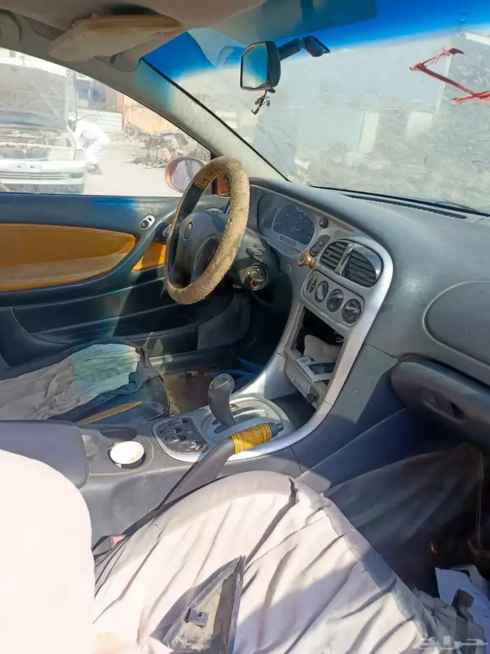 قطع غيار لومينا من 2000الى2004 متوفر شحن الى جميع المناطق 3