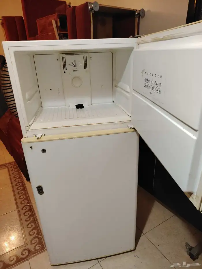 ثلاجه كلفنيتر و غساله بحاله طيبة 0