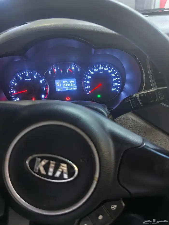 كيا كارينز 2016 11