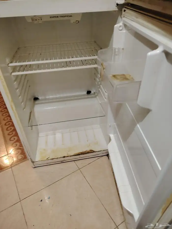 ثلاجه كلفنيتر و غساله بحاله طيبة 3