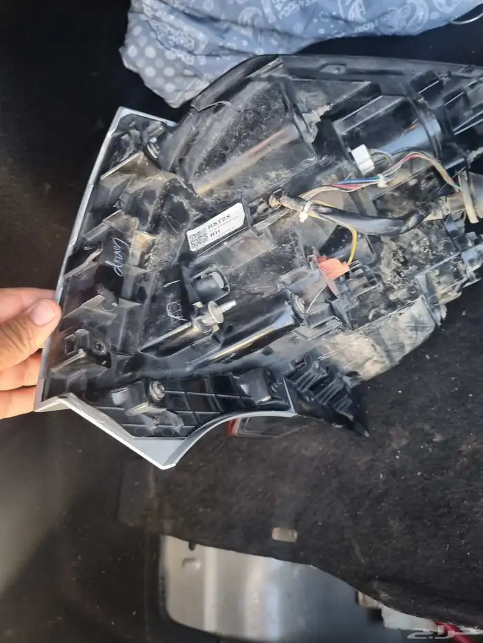 اصطب خلفي إكسنت 4