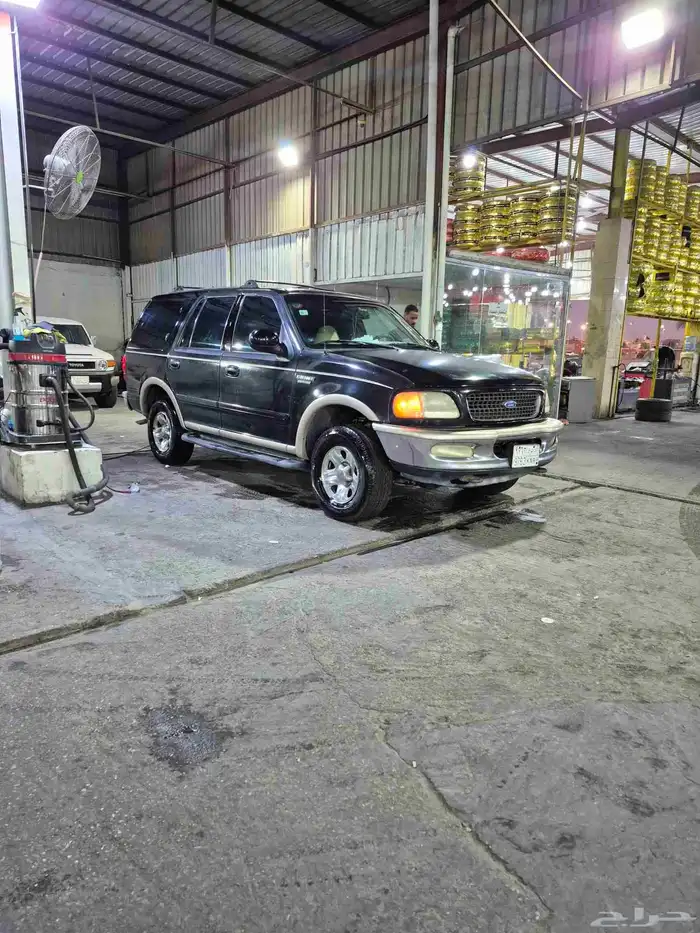 فورد اكسبديشن 97 9