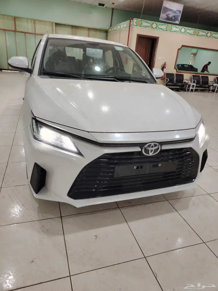 تويوتا يارس واي Y استاندر 2026 1