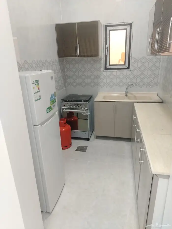 يوجد شقق للايجار عزاب وشقق عوائل مفروش وبلاط النعيريه 3