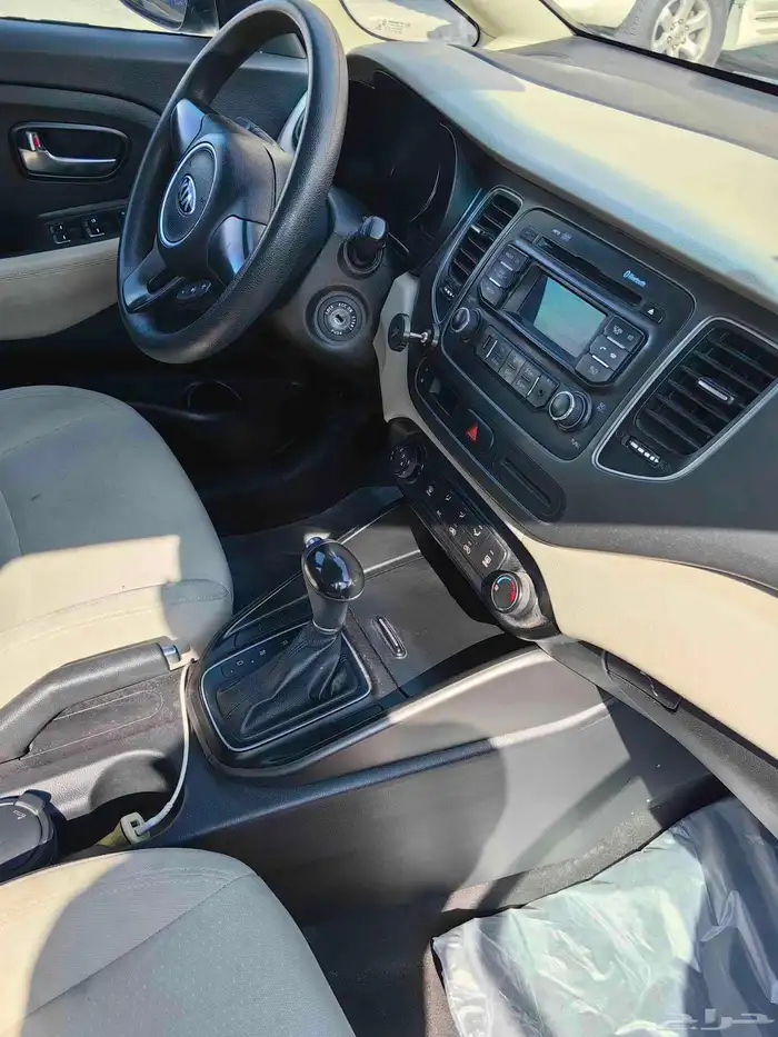 كيا كارينز 2016 10