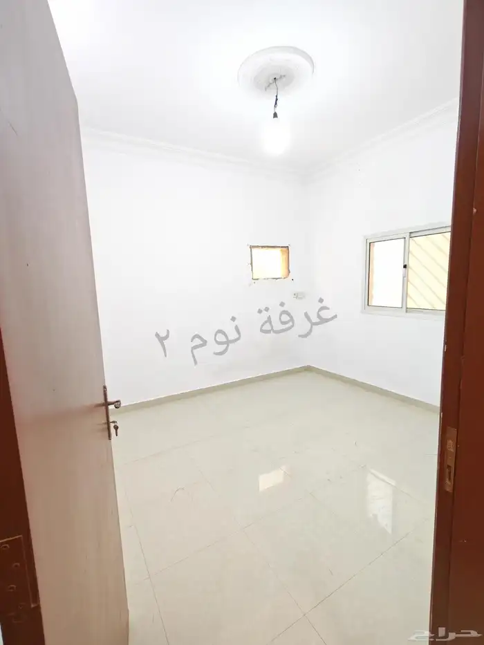 للايجار شقه عوائل الرمال الواحه 5