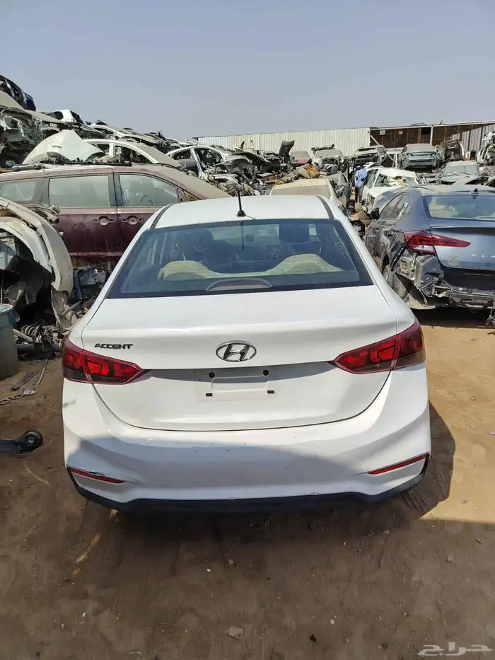 يوجد لدينا جميع قطع الغيار هونداي اكسنت كيا ريو تشليح 2