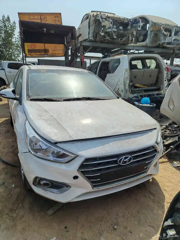 يوجد لدينا جميع قطع الغيار هونداي اكسنت كيا ريو تشليح 3