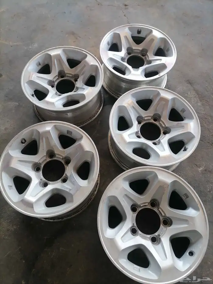 السلام عليكم ورحمة الله وبركاته مساكم الله بالخير 0