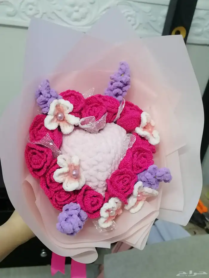 باقة ورد بخيوط الصوف 0