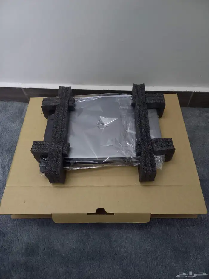 لاب توب DELL معالج i7 رام 32 جيجا جيل 11 5