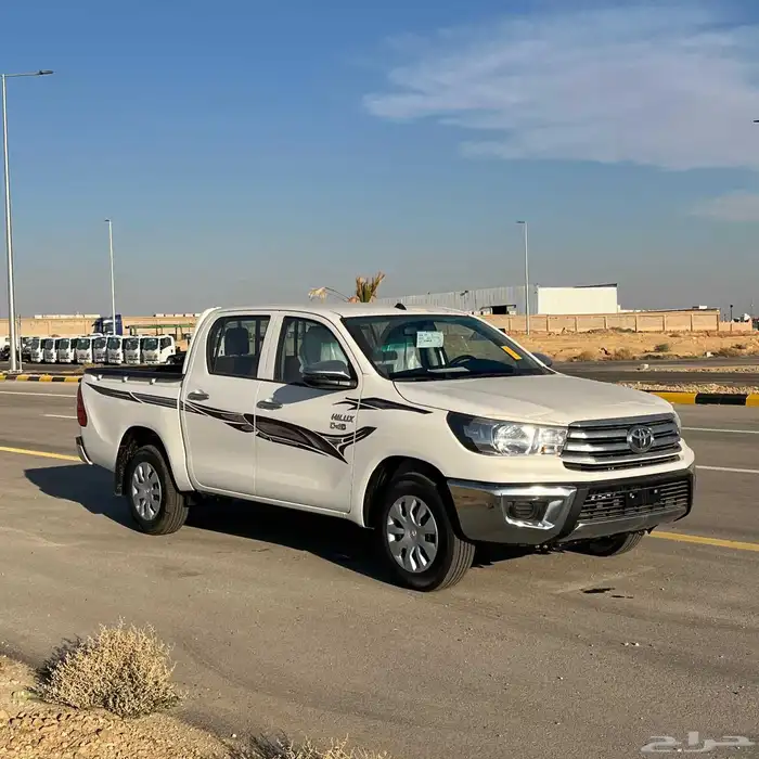 تويوتا هايلوكس غمارتين ديزل بدون دبل موديل 2025 6