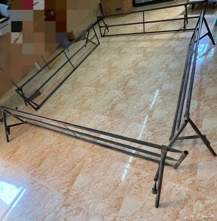 البيع عدد 4 تكيات حديد سفط لون اسود 2