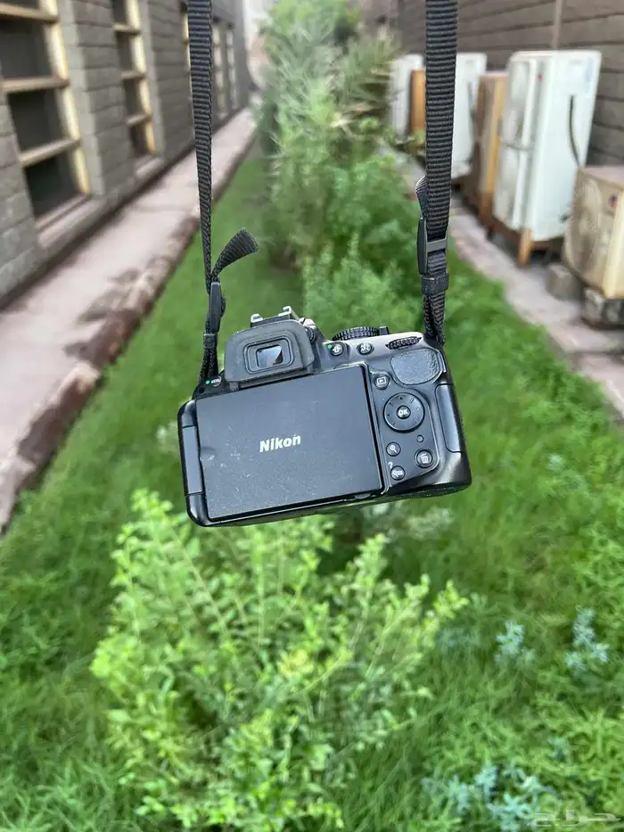 كاميرا نيكون d5200 كاسر زيرو شاتر 5000 صورة مع شنطة وشاحن ا 4
