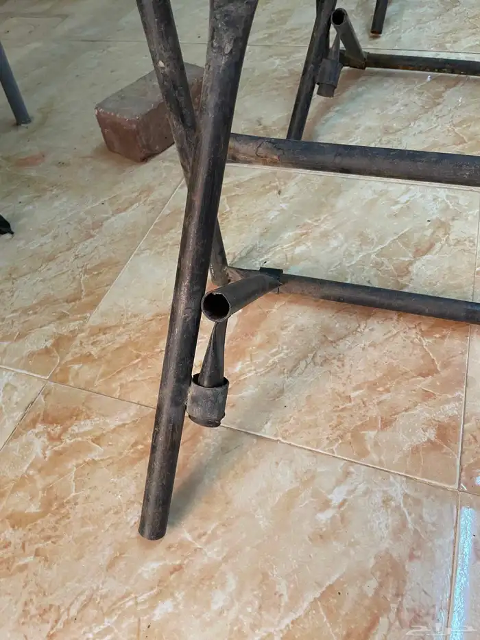البيع عدد 4 تكيات حديد سفط لون اسود 4