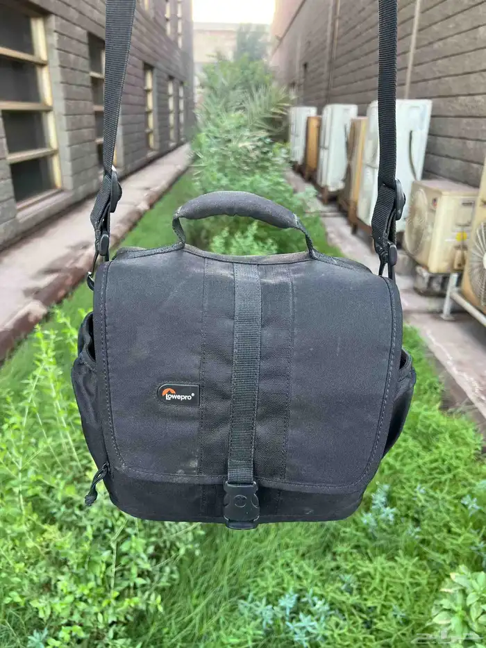 كاميرا نيكون d5200 كاسر زيرو شاتر 5000 صورة مع شنطة وشاحن ا 5