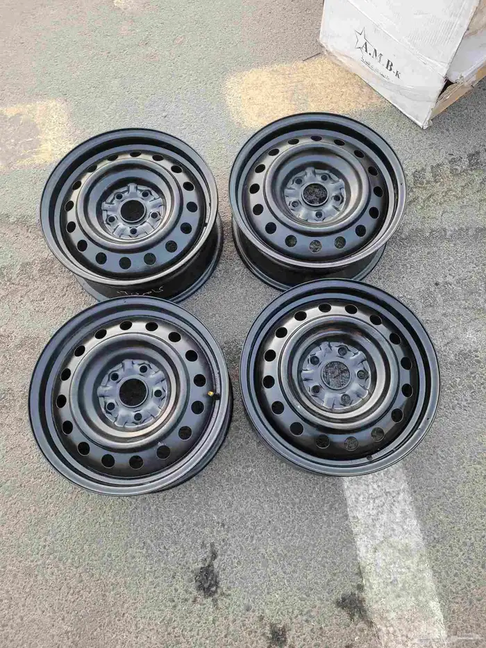 جنوط كامري حديد سوح اصلي وكاله موديل 2014 مقاس 16 0