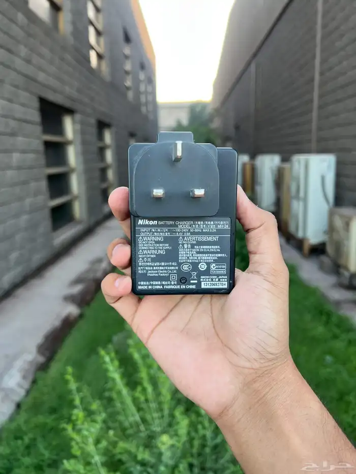 كاميرا نيكون d5200 كاسر زيرو شاتر 5000 صورة مع شنطة وشاحن ا 6